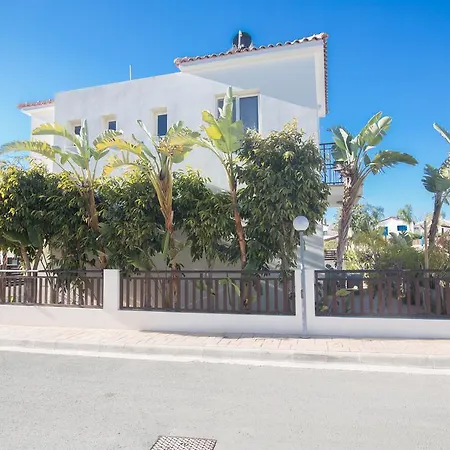 Villa Meena